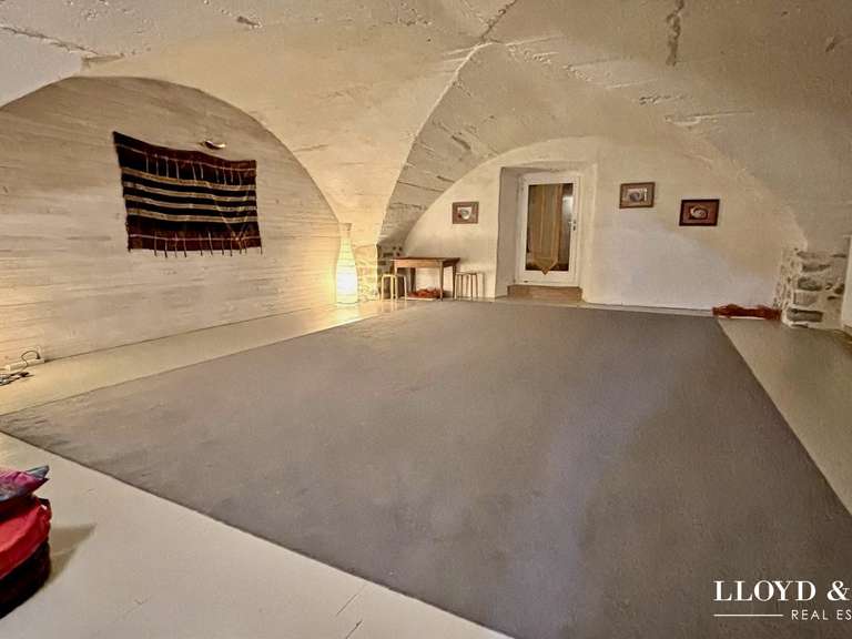 Maison Mirmande - 20 chambres - 1400m²