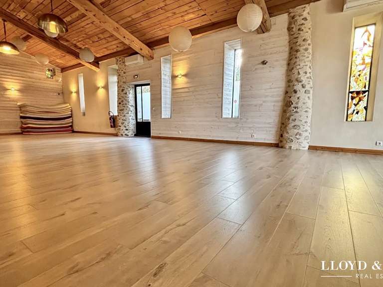 House Mirmande - 20 bedrooms - 1400m²