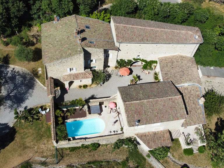 Propriété Mirmande - 9 chambres - 700m²