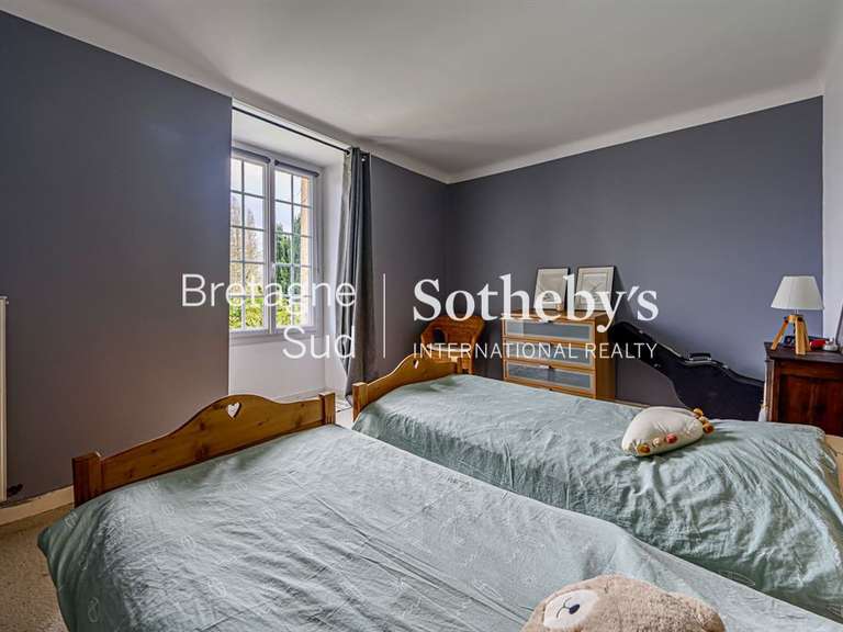 Maison Missillac - 4 chambres - 239m²