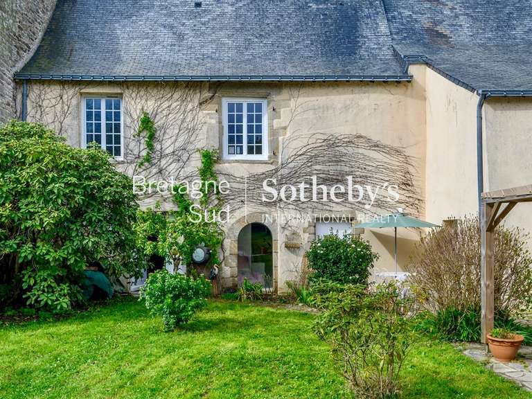 Maison Missillac - 4 chambres - 239m²