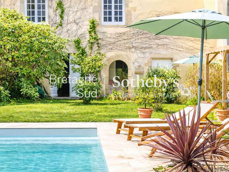 Maison Missillac - 4 chambres - 239m²