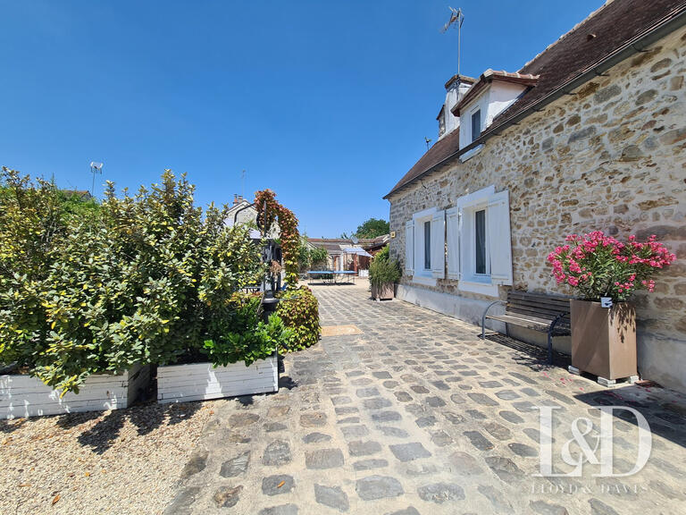 House Moigny-sur-École - 8 bedrooms - 258m²