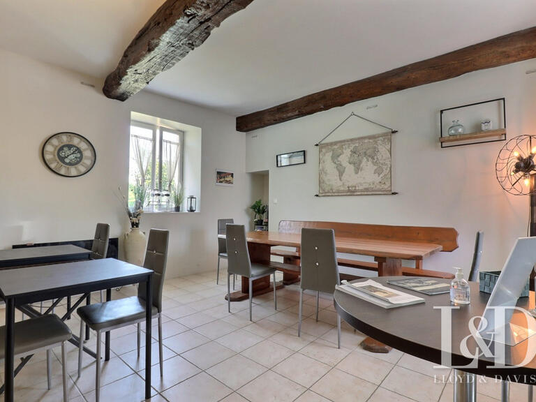 House Moigny-sur-École - 8 bedrooms - 258m²