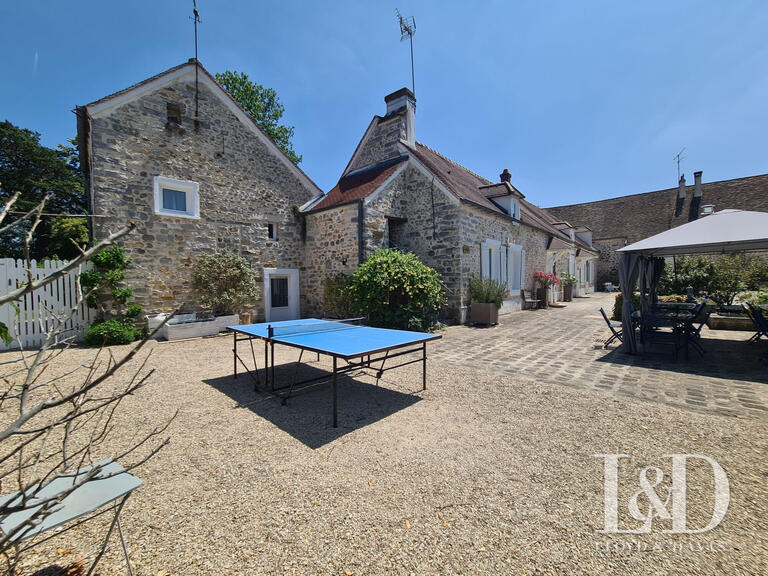 House Moigny-sur-École - 8 bedrooms - 258m²
