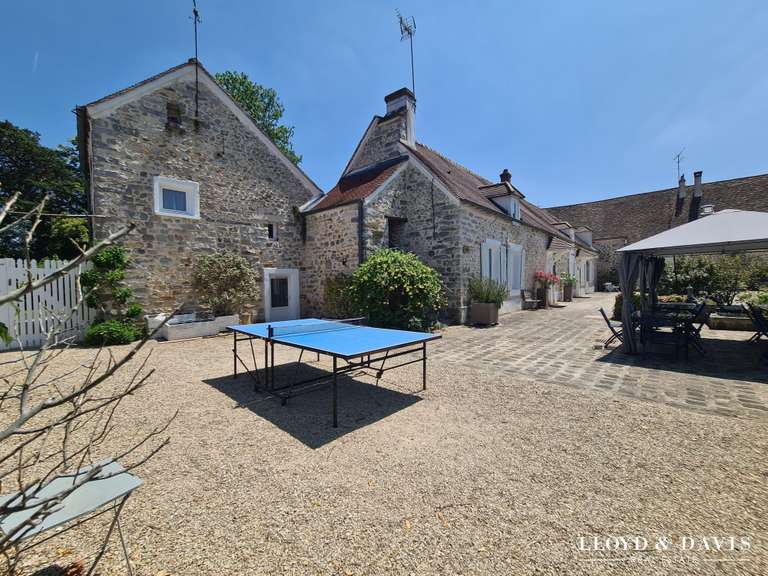 Maison Moigny-sur-École - 8 chambres - 318m²