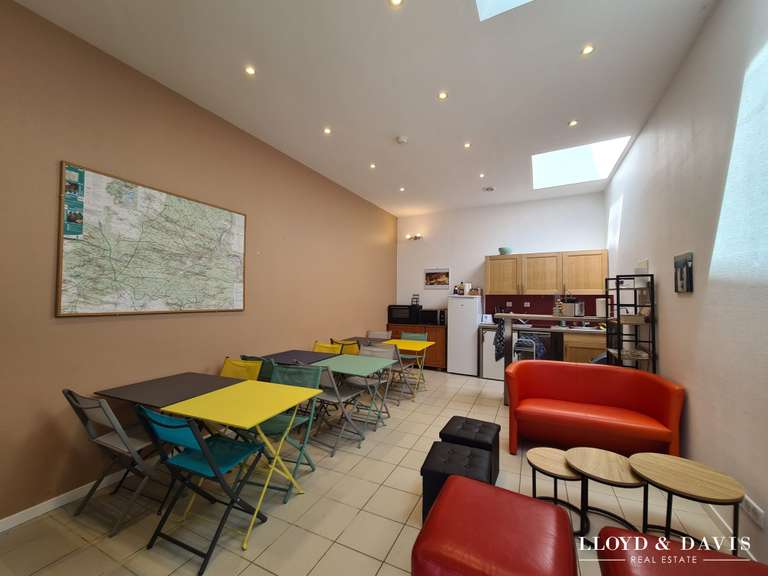 Maison Moigny-sur-École - 8 chambres - 318m²