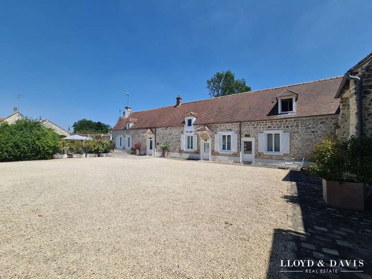 Maison Moigny-sur-École - 8 chambres - 318m²