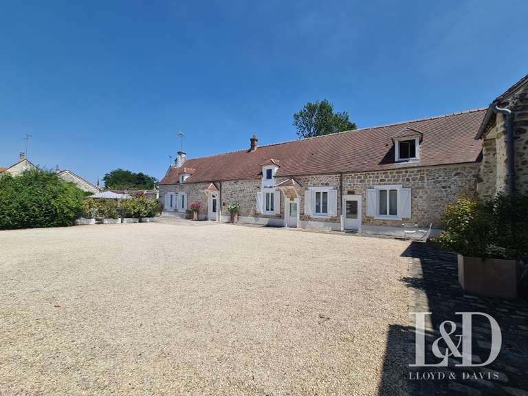Maison Moigny-sur-École - 8 chambres - 318m²