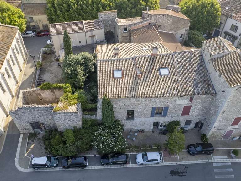 Maison Mollégès - 5 chambres - 290m²