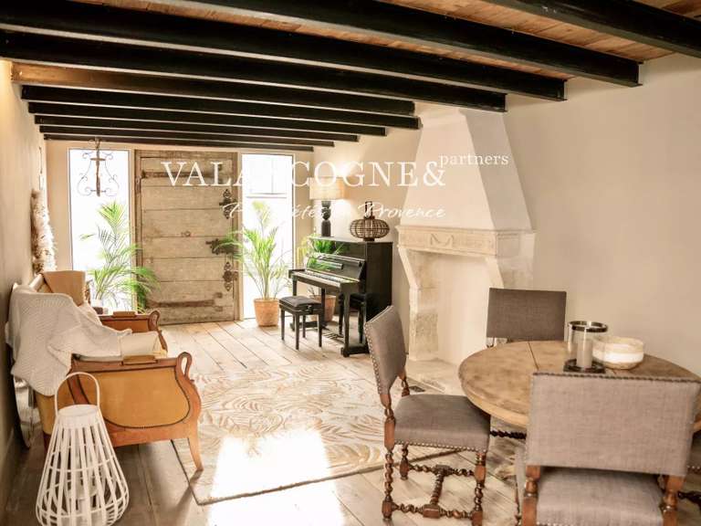 Maison Mollégès - 5 chambres - 260m²