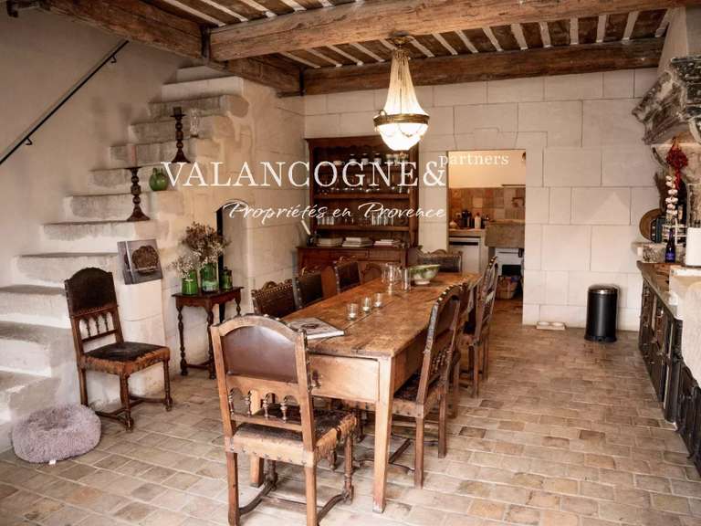 Maison Mollégès - 5 chambres - 260m²