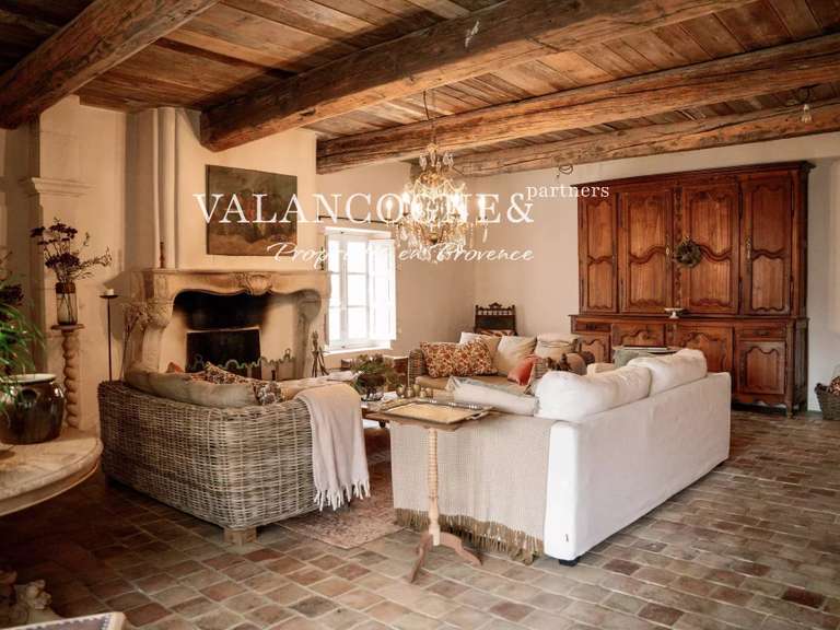 Maison Mollégès - 5 chambres - 260m²