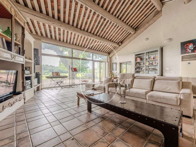 House Mollégès - 4 bedrooms - 250m²