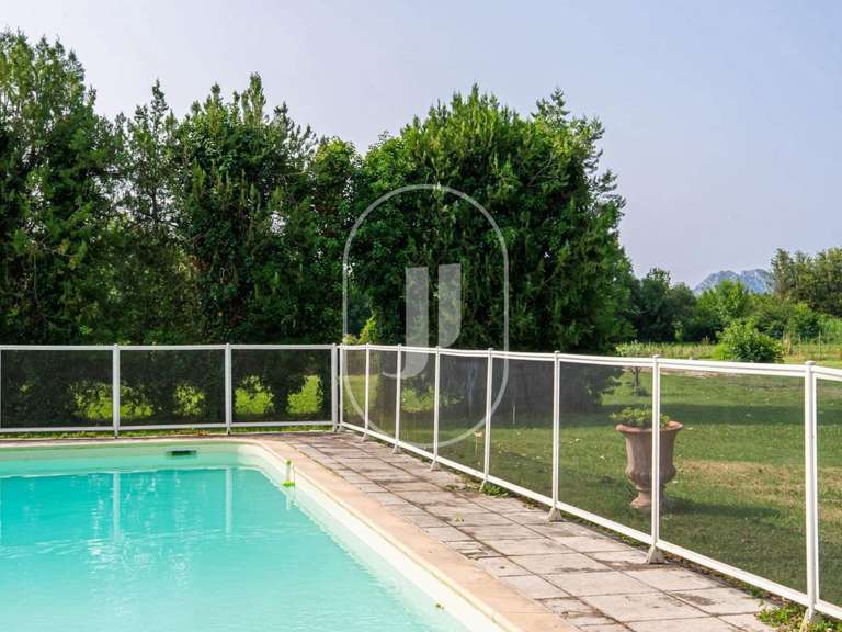 House Mollégès - 4 bedrooms - 250m²