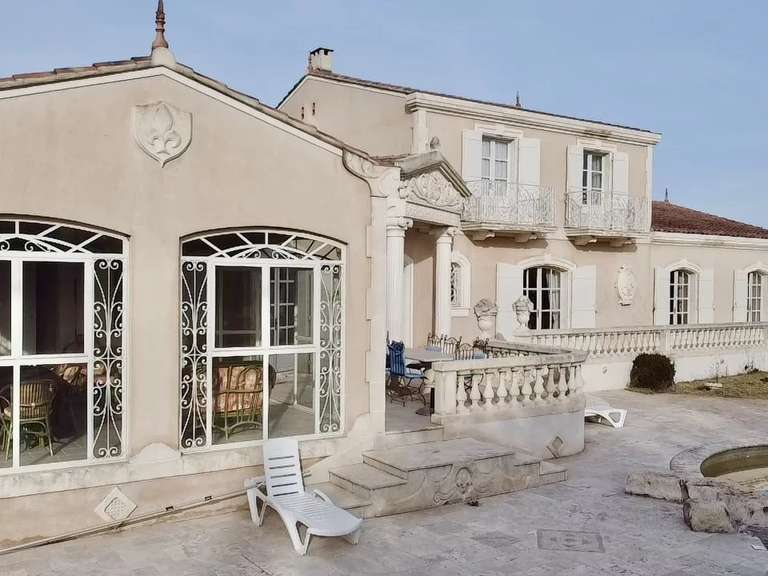Maison Mollégès - 6 chambres - 420m²
