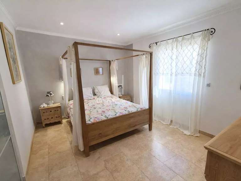 House Mollégès - 6 bedrooms - 275m²