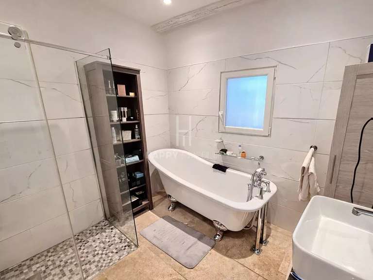 House Mollégès - 6 bedrooms - 275m²