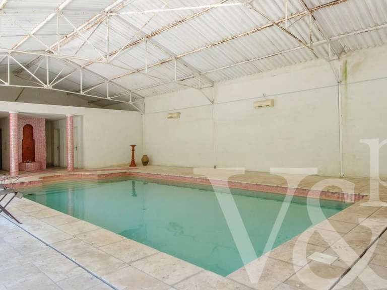 Maison Mollégès - 8 chambres - 735m²