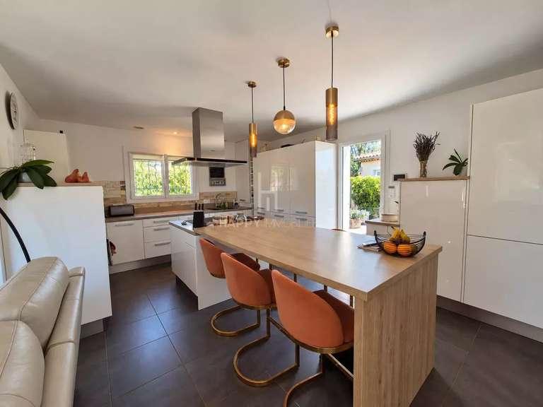 Maison Mollégès - 3 chambres - 100m²