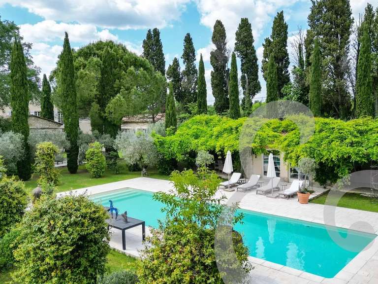 Propriété Mollégès - 4 chambres - 670m²