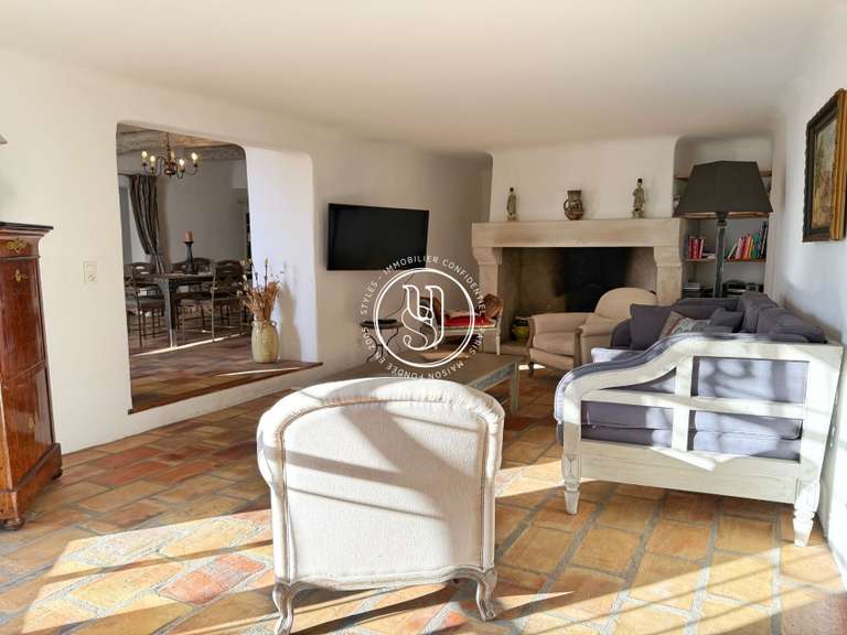 Villa Mollégès - 4 bedrooms - 231m²