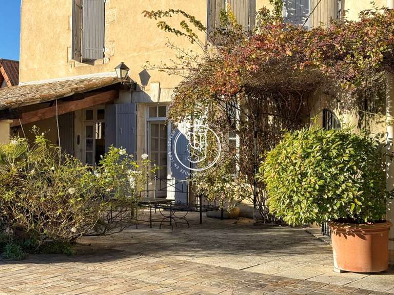 Villa Mollégès - 4 bedrooms - 231m²