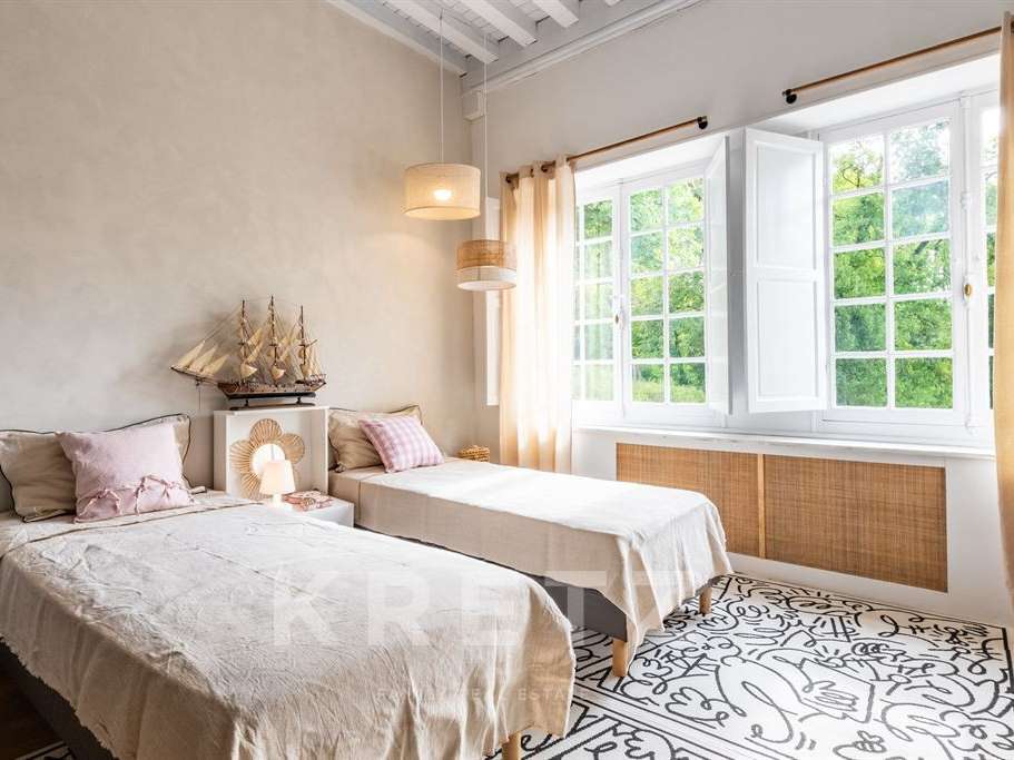 Maison Moloy