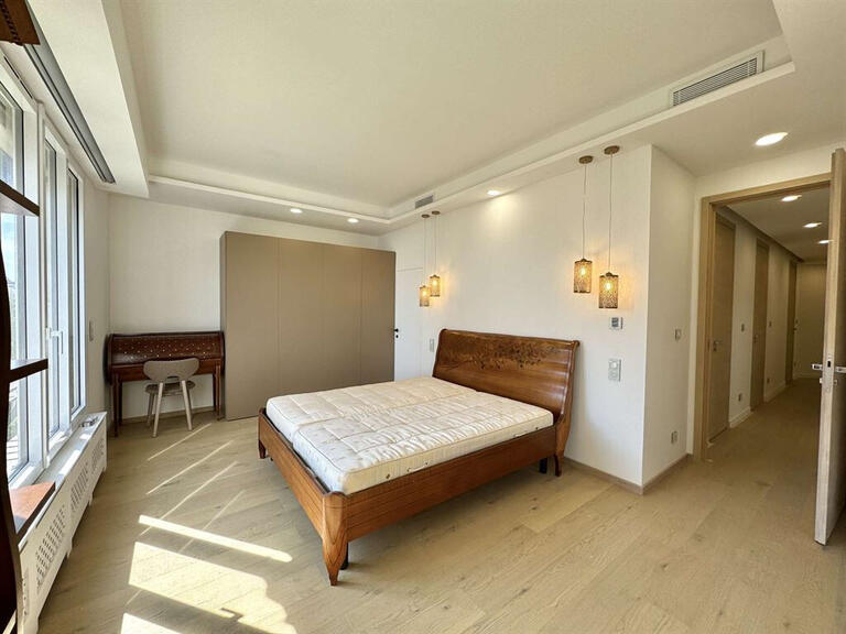 Rent Apartment Monaco - 3 bedrooms