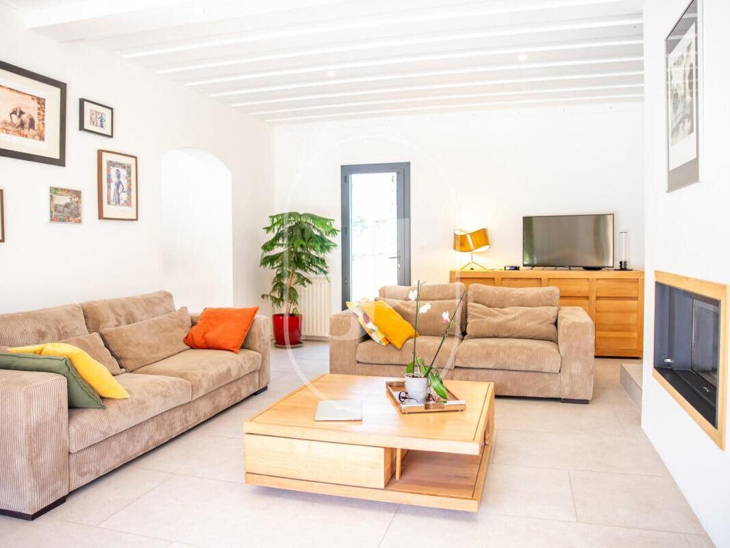 Villa Mondragon