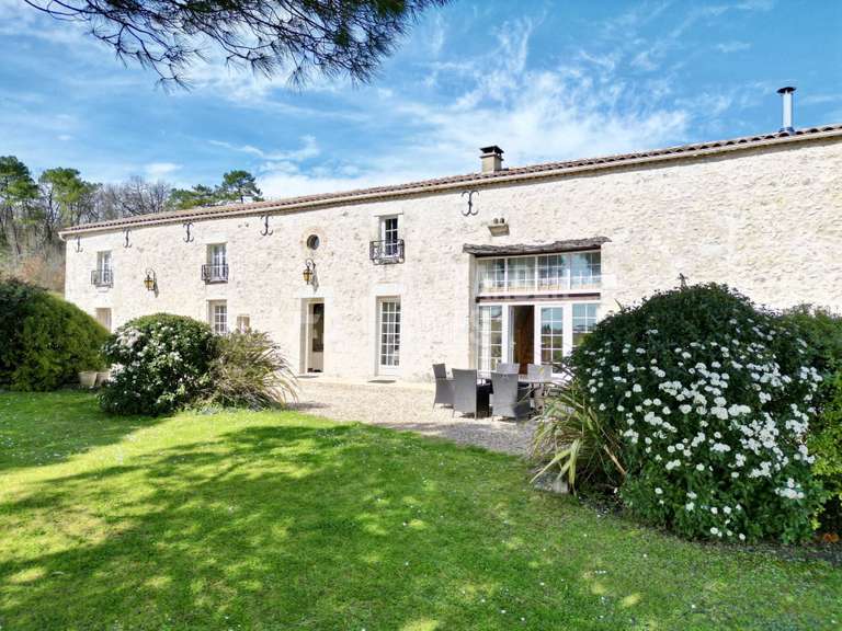 Propriété Monestier - 9 chambres - 500m²