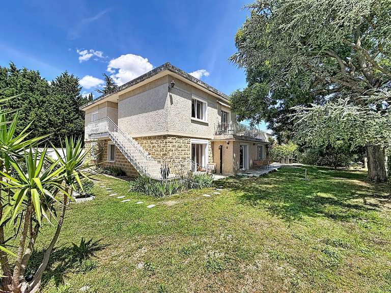 Maison Monfavet - 5 chambres - 260m²