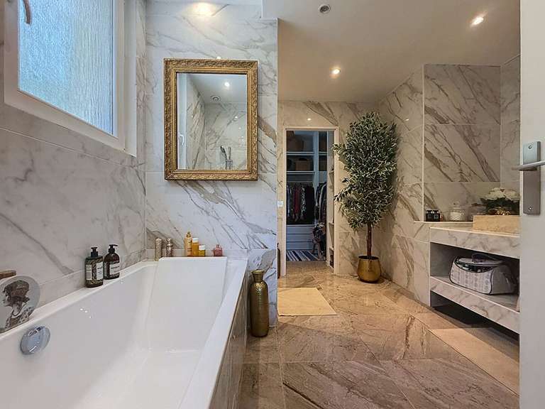 Maison Monfavet - 5 chambres - 260m²