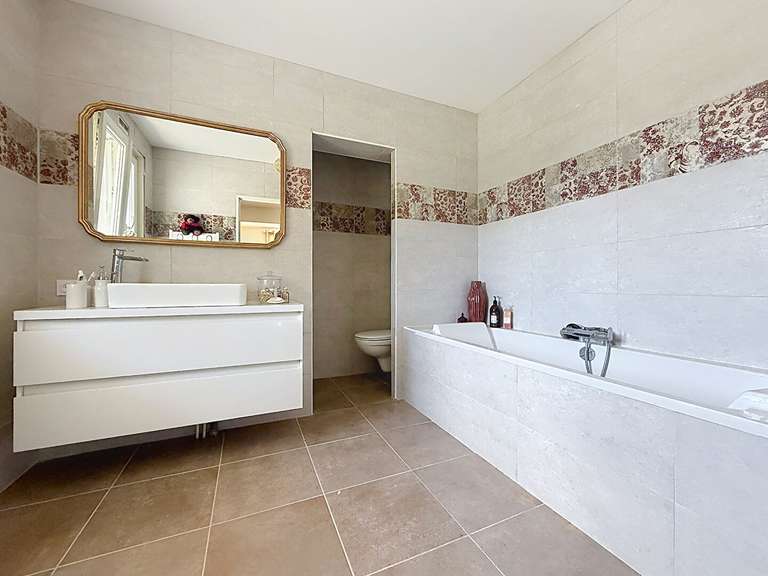Maison Monfavet - 5 chambres - 260m²