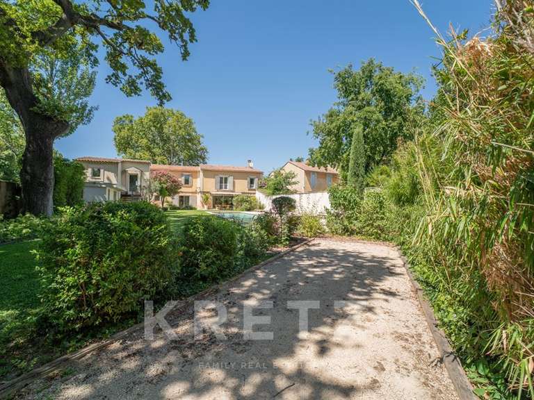 Maison Monfavet - 3 chambres - 300m²
