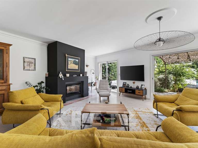 Maison Monfavet - 3 chambres - 300m²