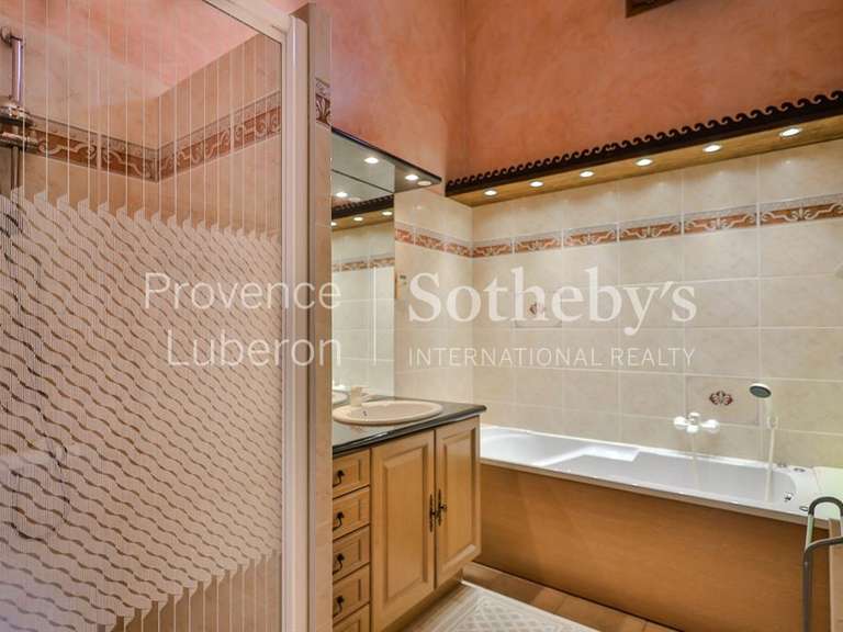 Maison Monieux - 6 chambres - 230m²