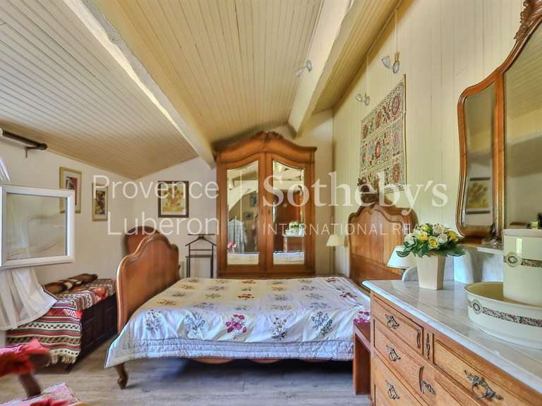 Maison Monieux - 6 chambres - 230m²