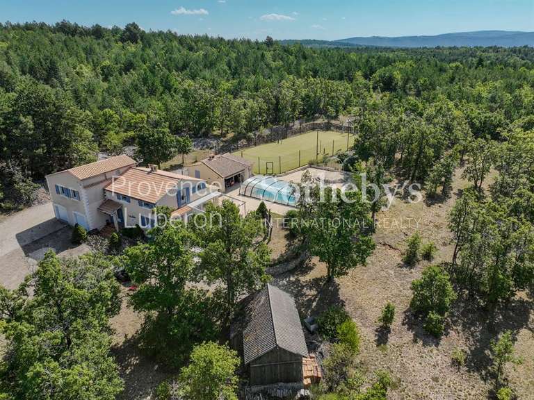 Maison Monieux - 6 chambres - 230m²