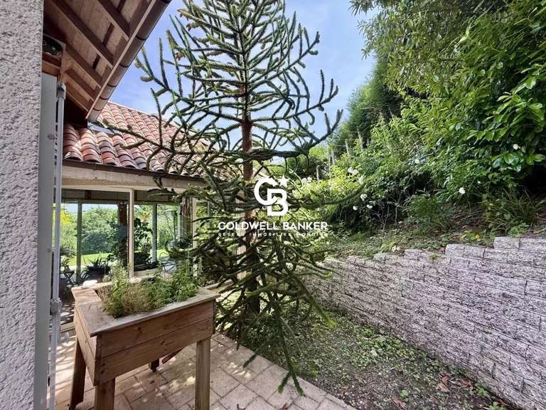 Maison Monnetier-Mornex - 3 chambres - 312m²