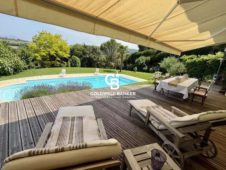 Maison Monnetier-Mornex - 3 chambres - 312m²