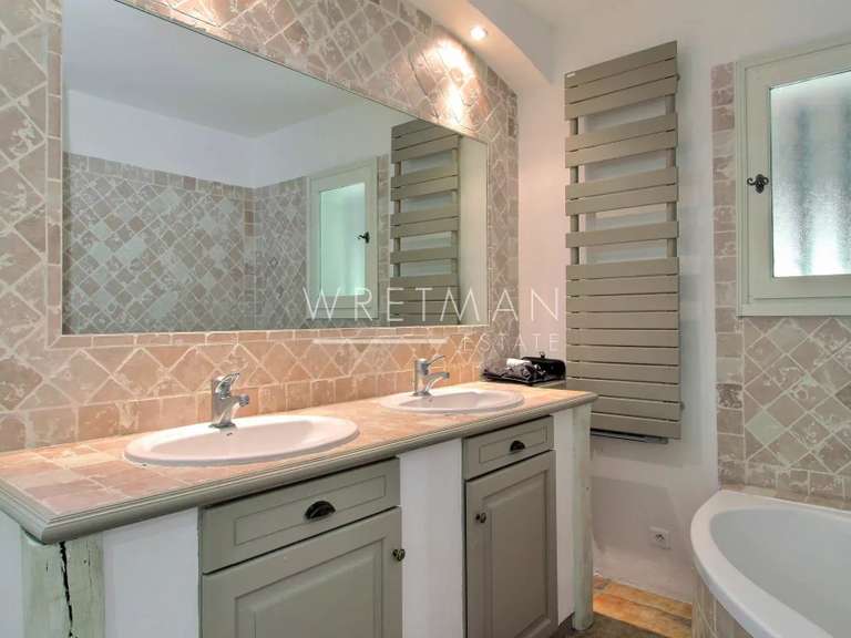 Villa Mons - 5 bedrooms - 198m²