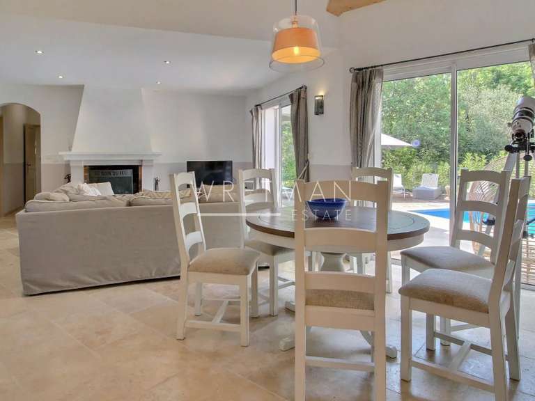 Villa Mons - 5 bedrooms - 198m²