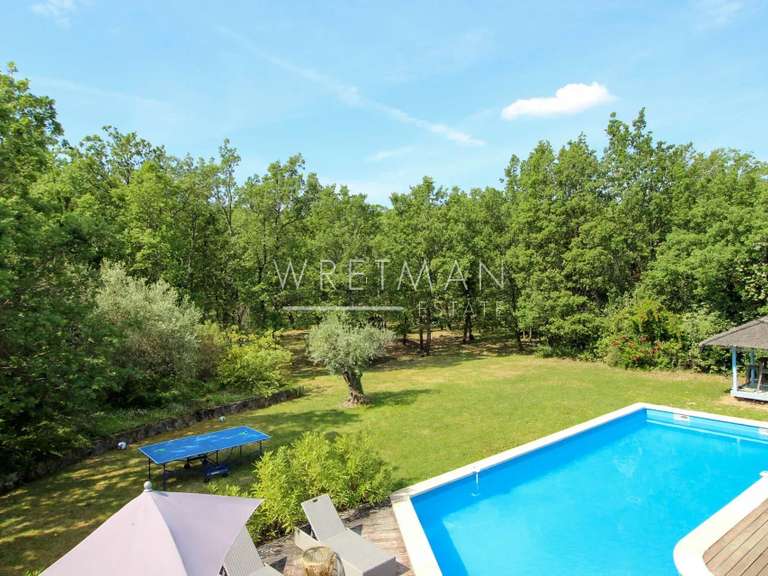Villa Mons - 5 bedrooms - 198m²