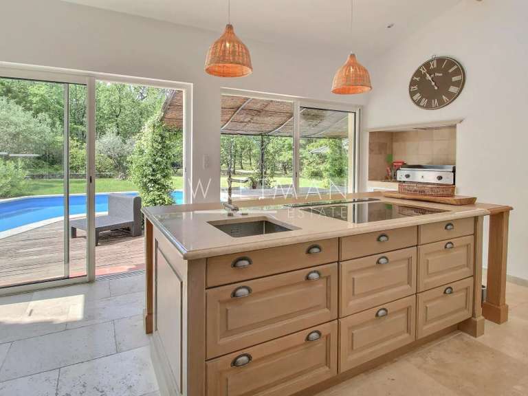 Villa Mons - 5 bedrooms - 198m²