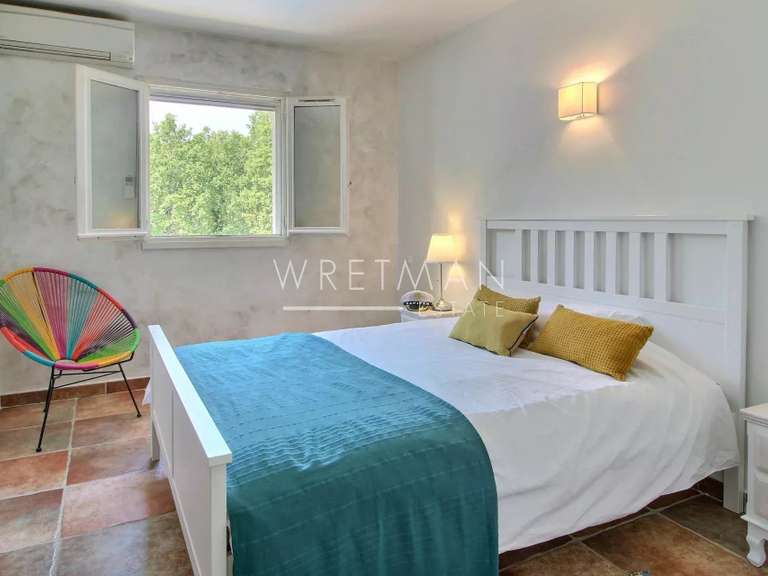 Villa Mons - 5 bedrooms - 198m²