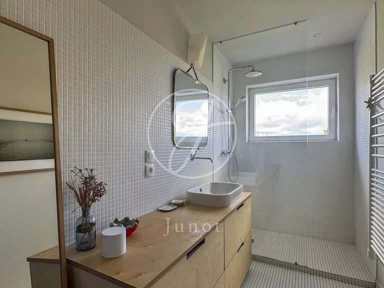 Maison Mons-en-Baroeul - 5 chambres - 134m²