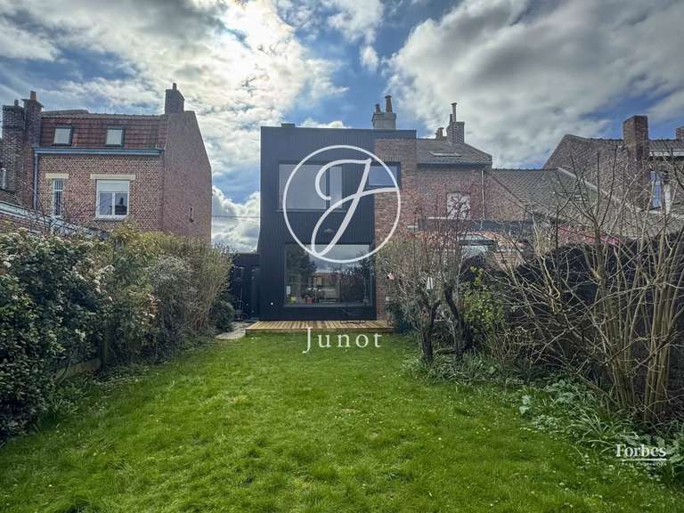 House Mons-en-Baroeul - 5 bedrooms - 134m²