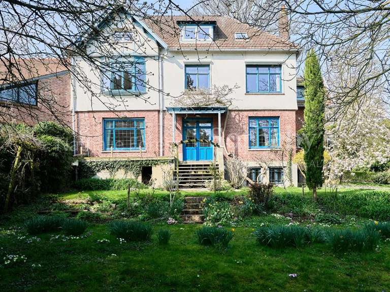 Maison Mons-en-Baroeul - 8 chambres - 285m²