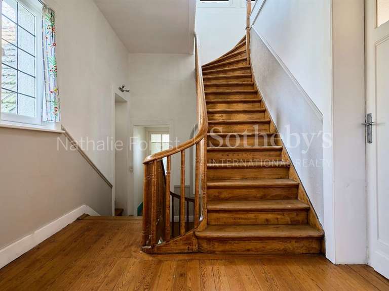 Maison Mons-en-Baroeul - 8 chambres - 285m²